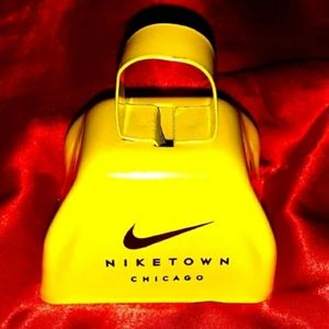 2010 Niketown Chicago Promo Run Unleashed Marathon Bell 10 10 10 Nike